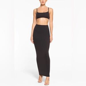 SKIMS- fits everybody long skirt